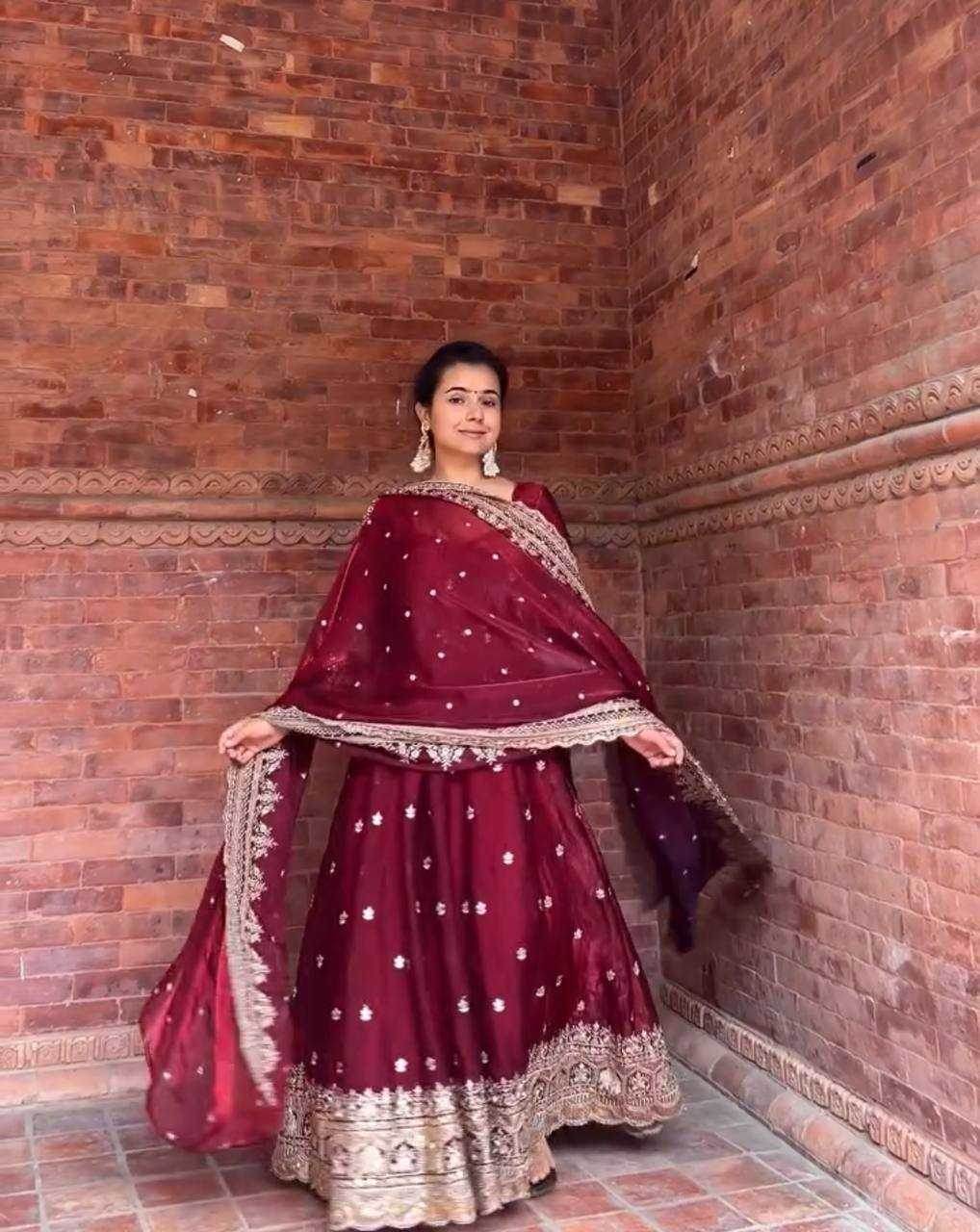 Heavy Silk KESH515 1250 Gowns Wholesale Party Gowns Designer Gowns Silk Gowns - MYLUXURY LANE ENTERPRISE